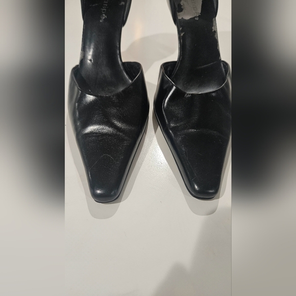 MARIPE Leather D'Orsay Pointed Toe pump In Black. Size 7 - Picture 3 of 13